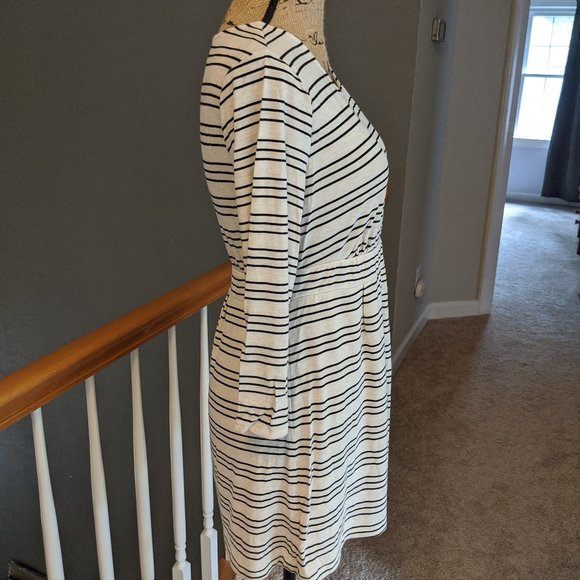 ⭐ Soma striped nightgown size Medium - Picture 4 of 11